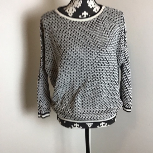 Trouve from Nordstrom Black & White Sweater Medium - Picture 2 of 8